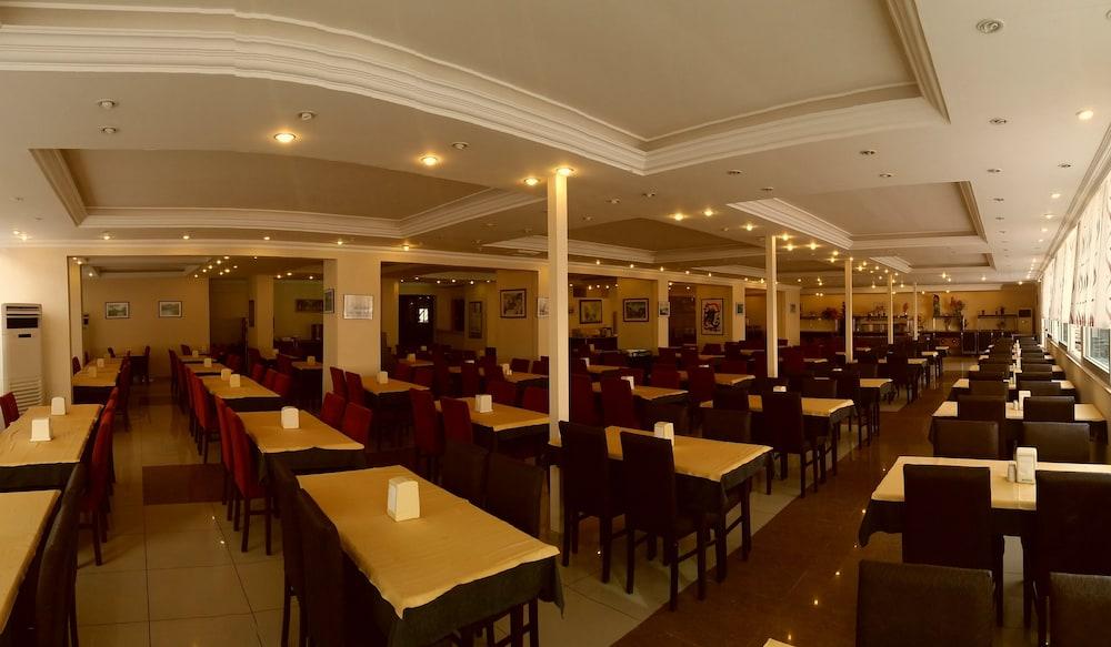 Club Bayar Beach Hotel Alanya Exteriör bild