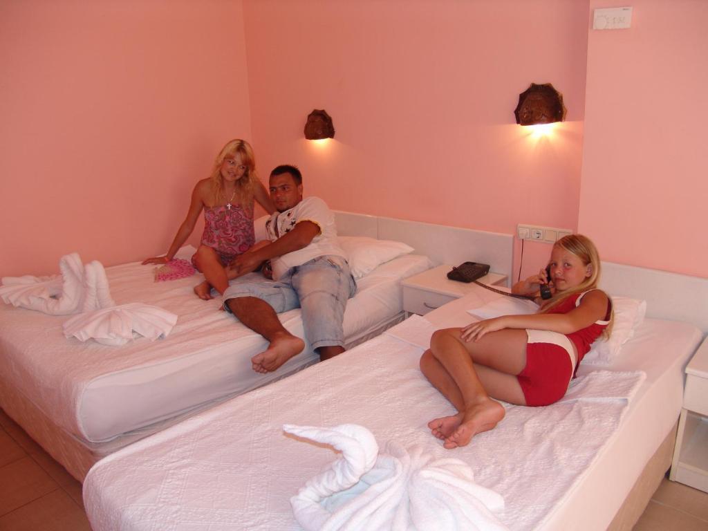 Club Bayar Beach Hotel Alanya Exteriör bild