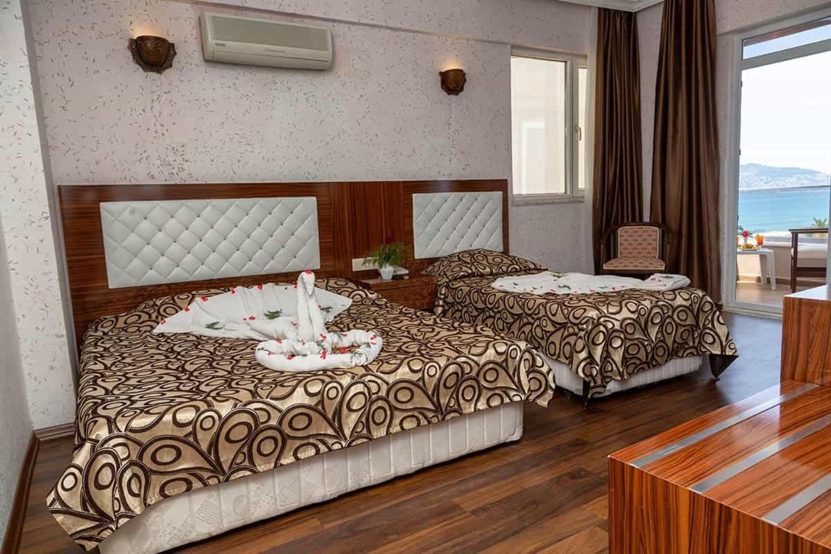 Club Bayar Beach Hotel Alanya Exteriör bild
